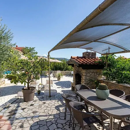 Appartement House Barbara 2 *